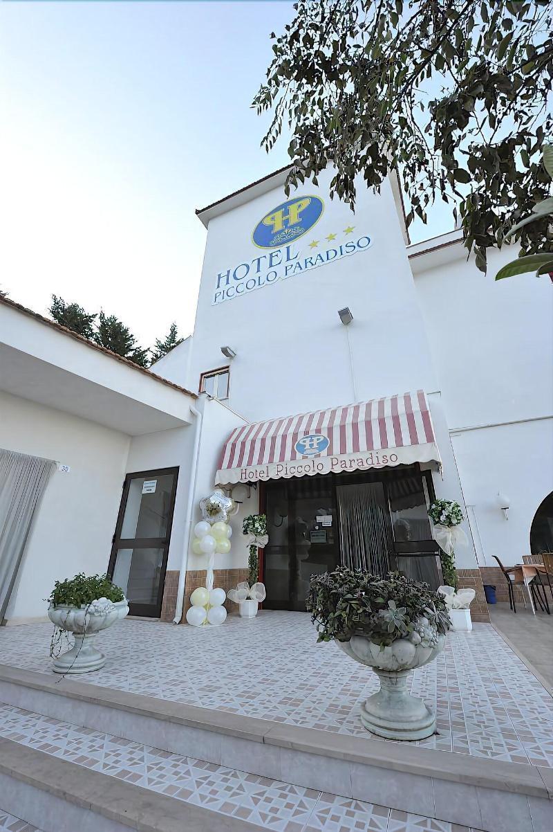 Hotel Piccolo Paradiso เปสคีชี ภายนอก รูปภาพ