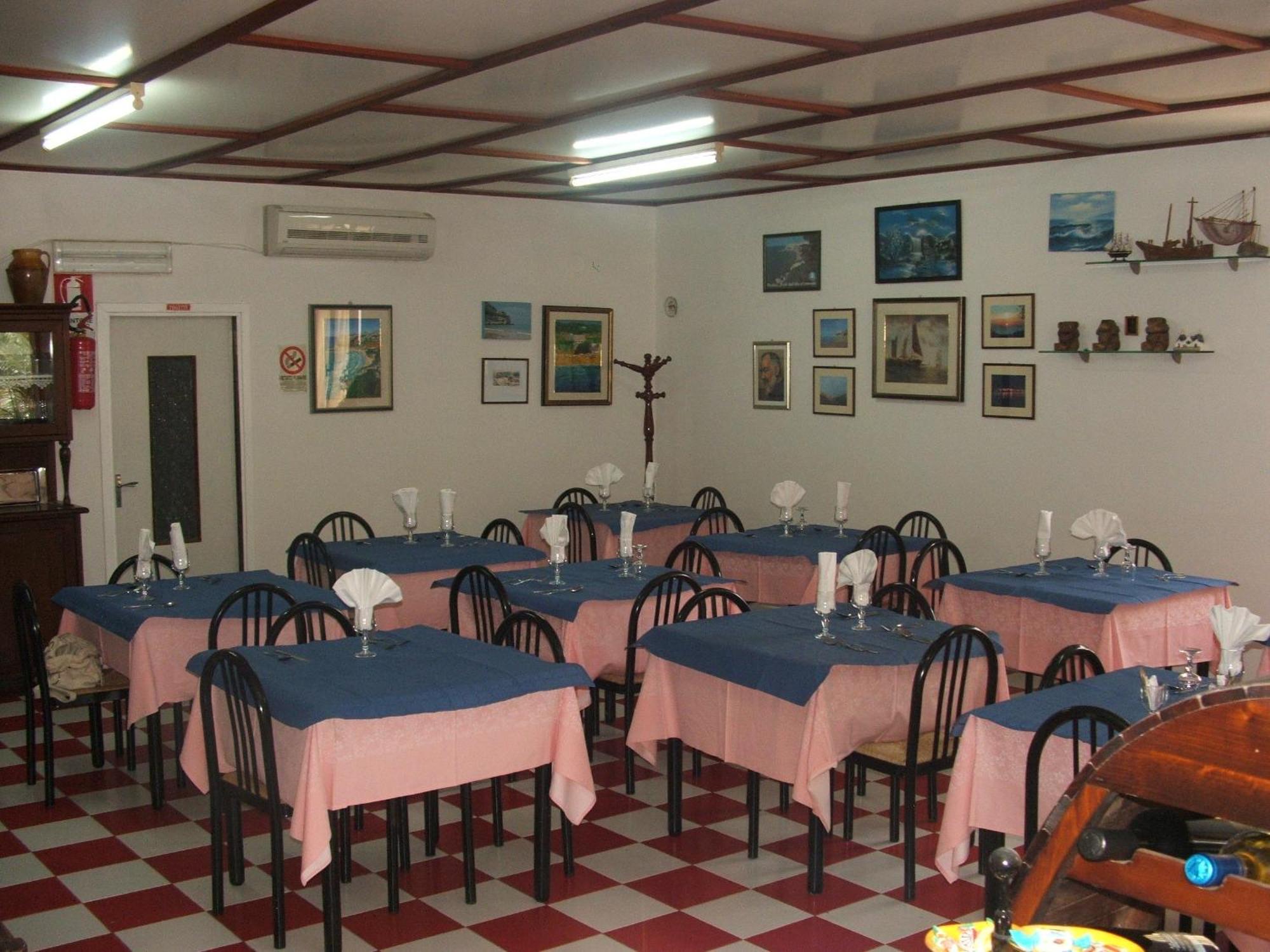 Hotel Piccolo Paradiso เปสคีชี ภายนอก รูปภาพ